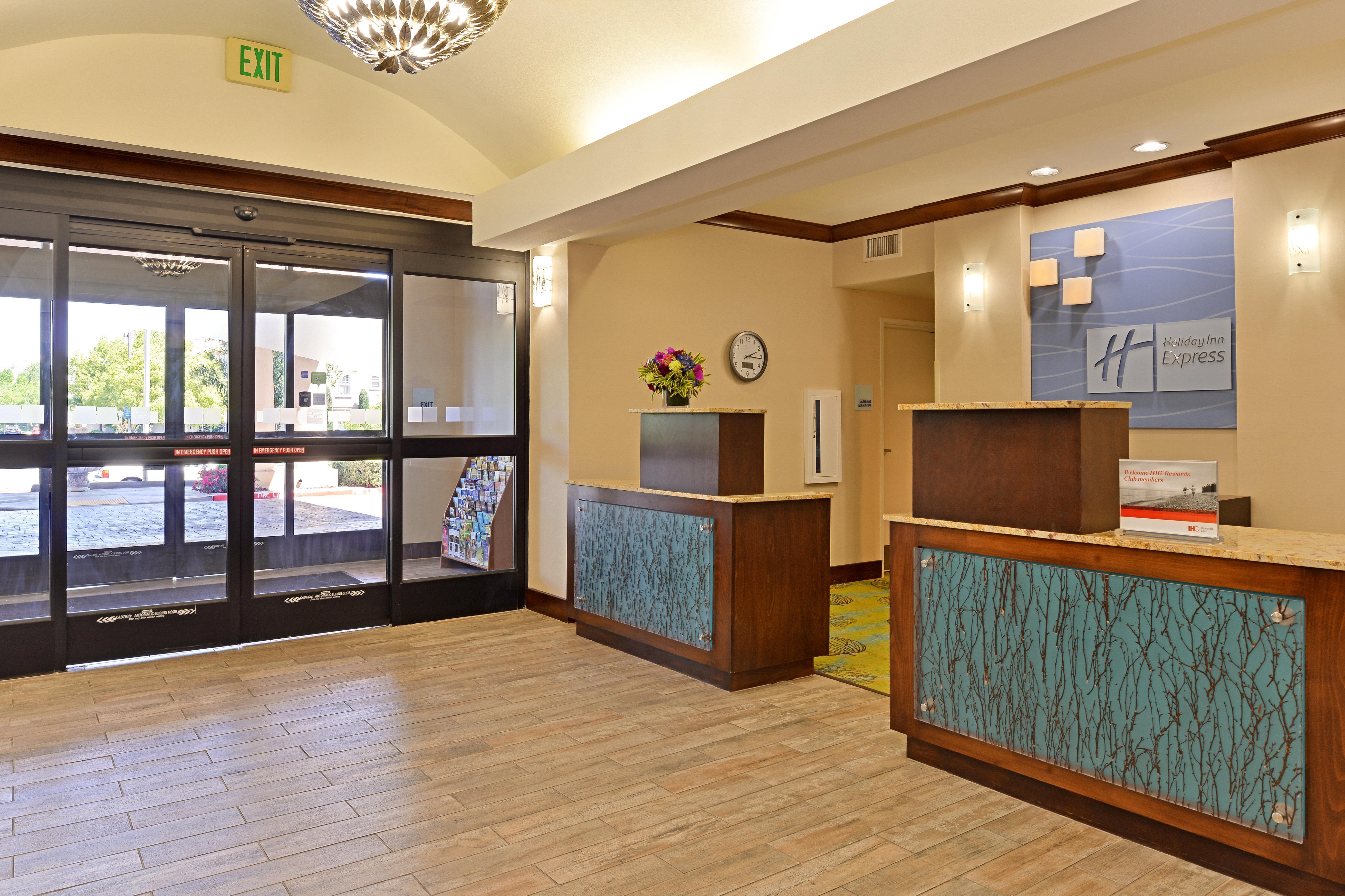 Holiday Inn Express Fresno River Park Highway 41 By Ihg Dış mekan fotoğraf